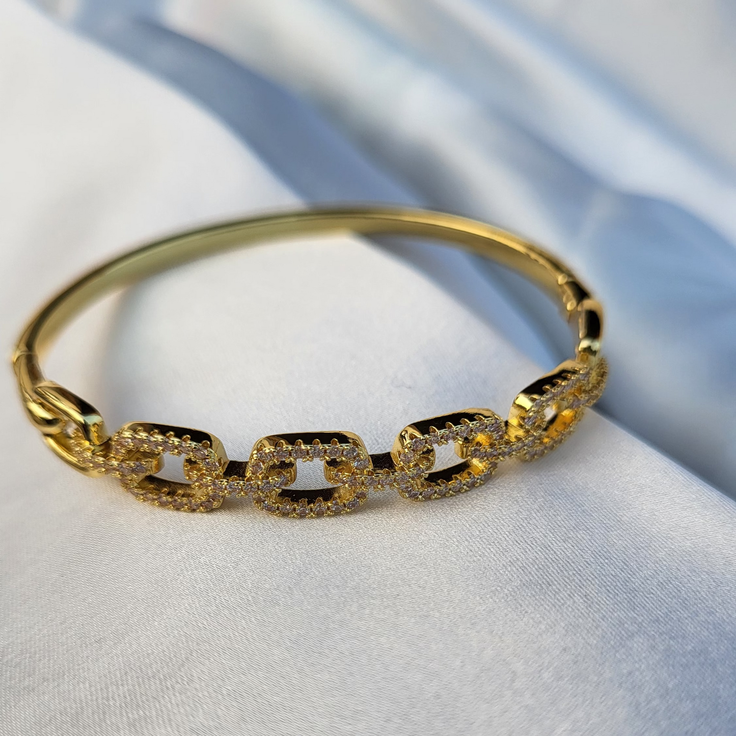 Oval Links Premium Bracelet