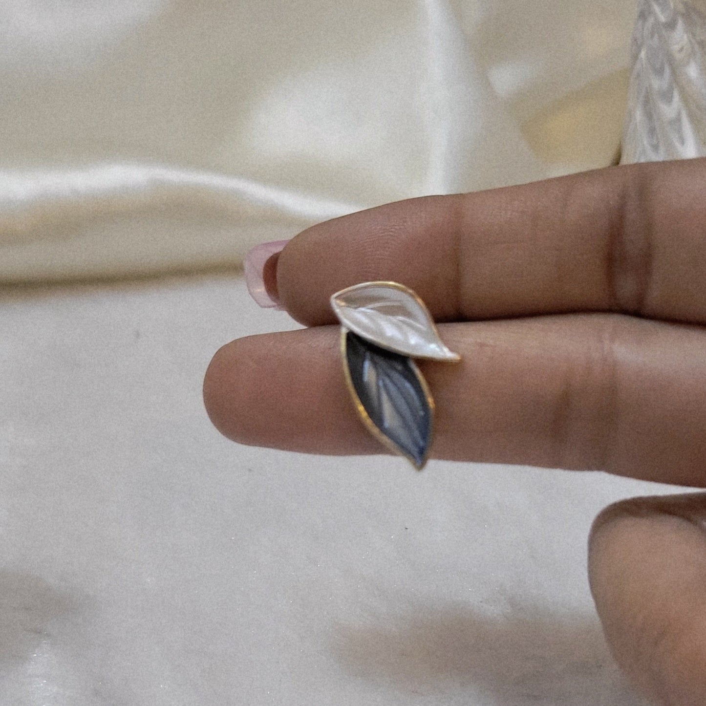 Enamel earring001