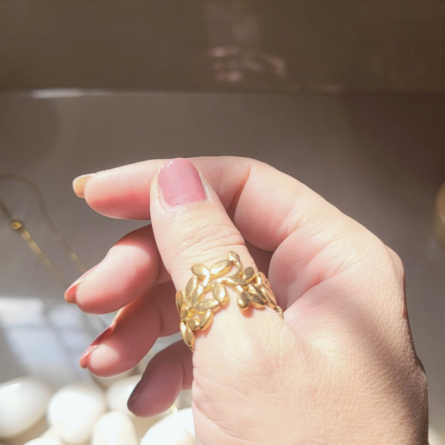 Leafy Wine Ring