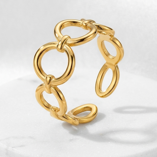 Oval Link Ring