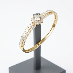 Premium Centre Flower Bracelet