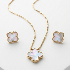 Clover Pendent Set White