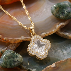 Clover Pendent