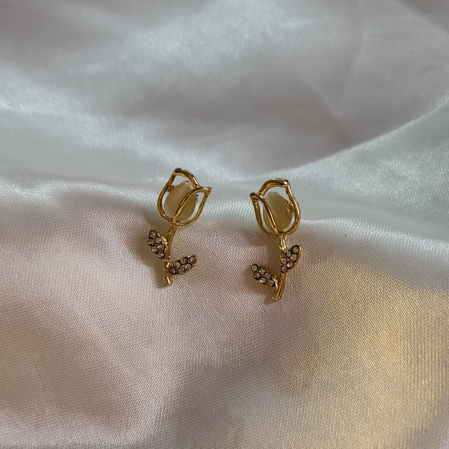 Tulip Earring