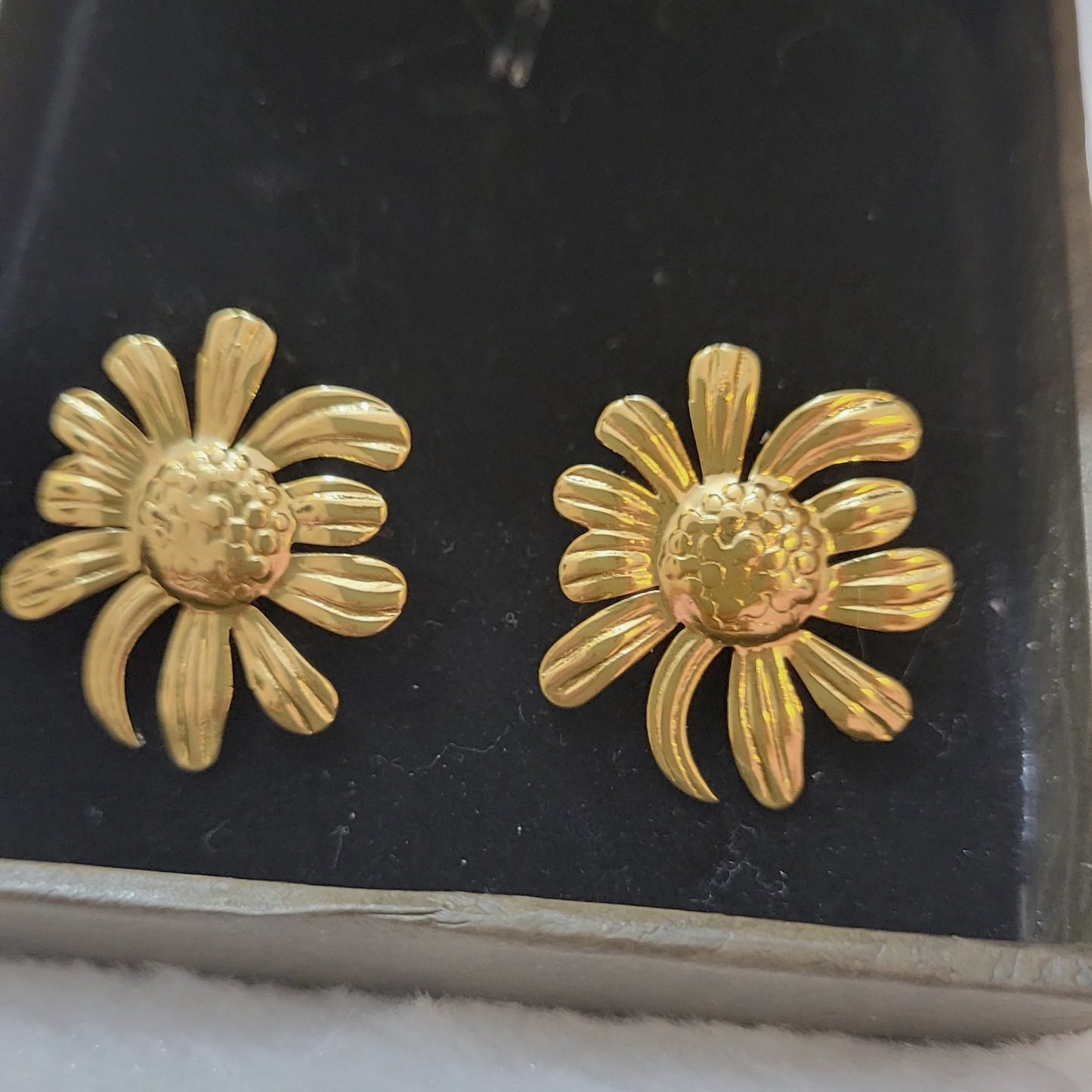 Daisy Flower Earring