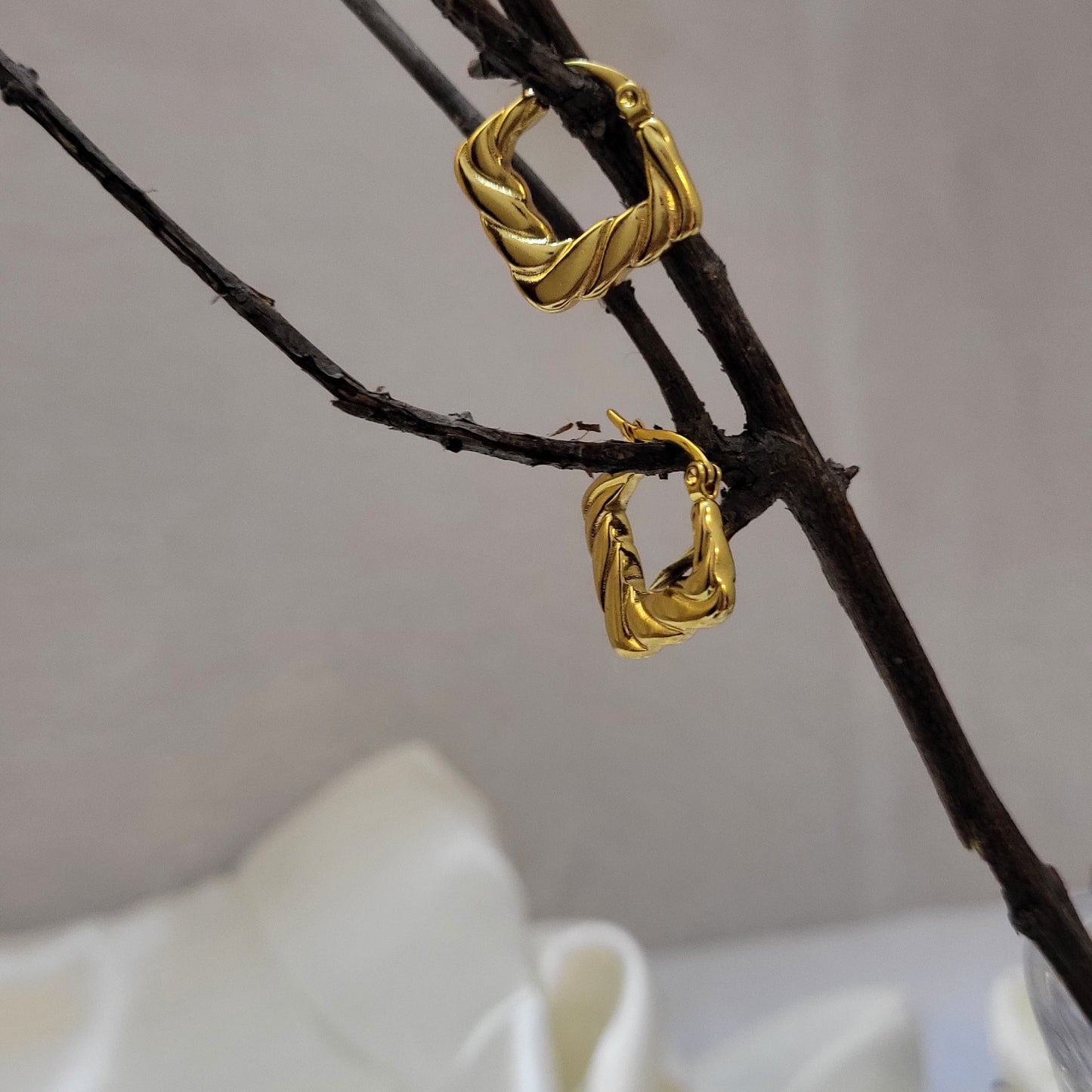 Square Hoops Earing