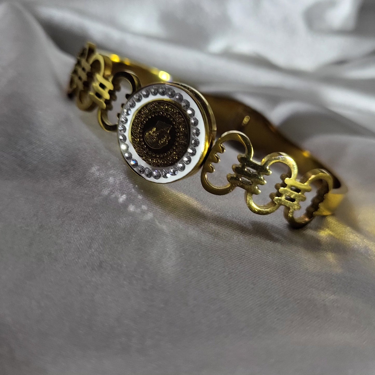Centre Coin Bracelet