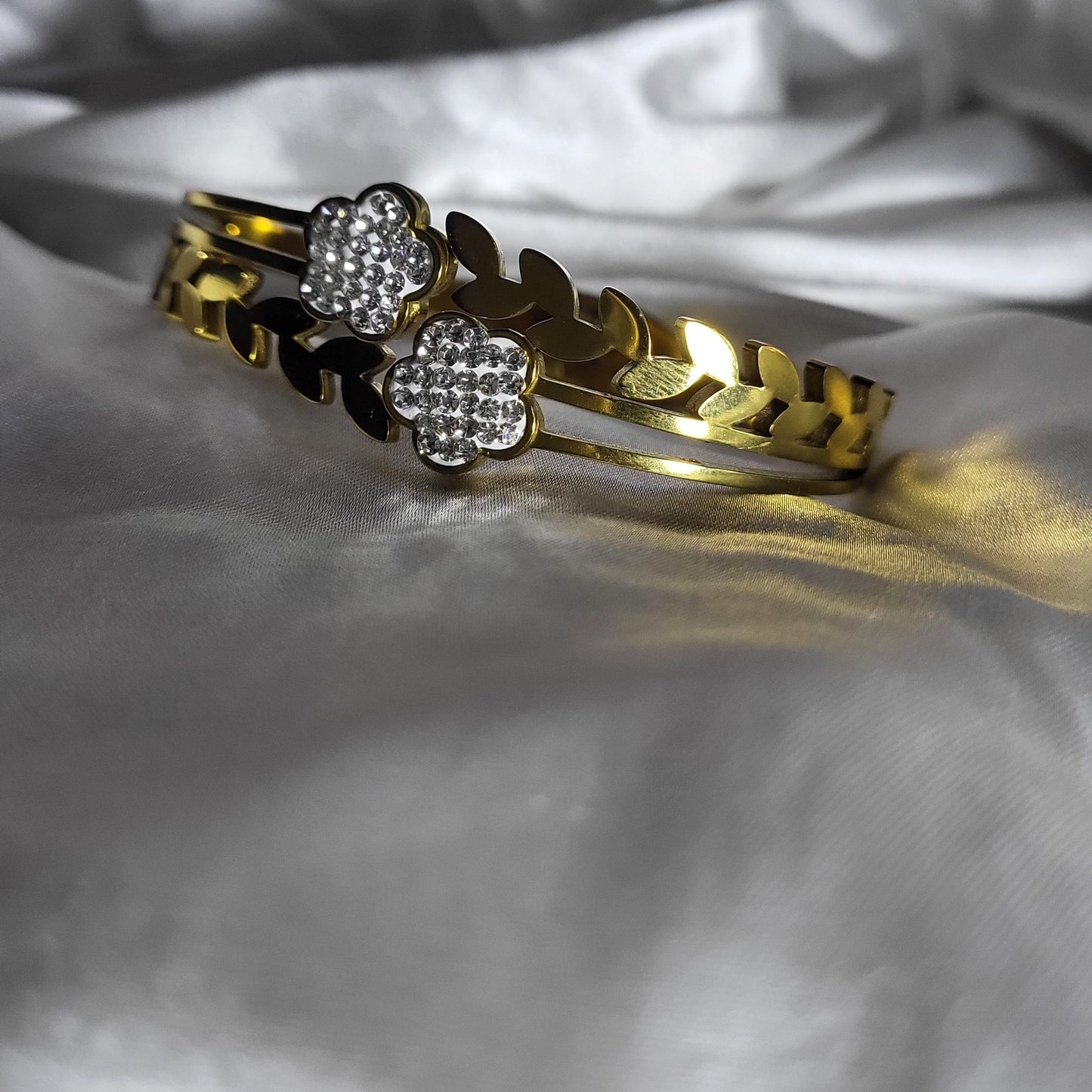 Floral & Leaf Pattern Bracelet