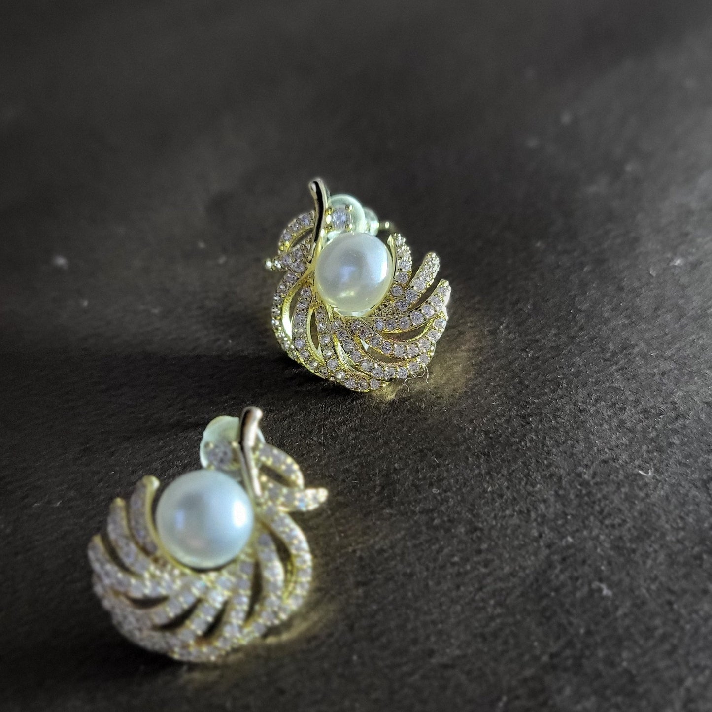Winged Design Stud