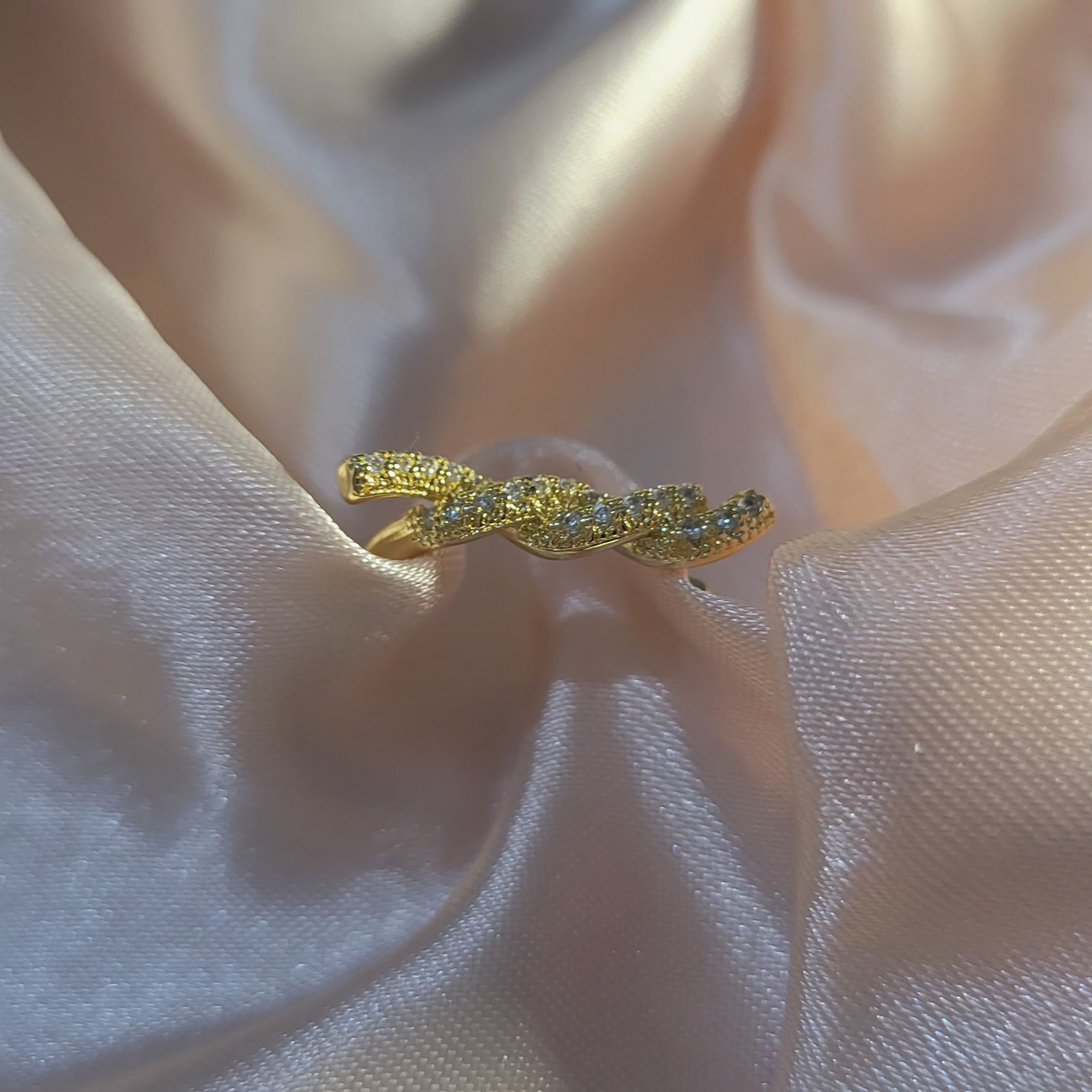 Twisted Ring