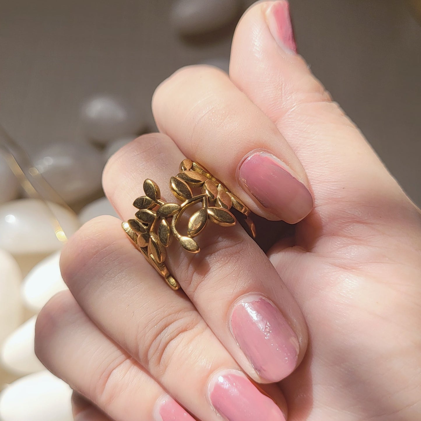 Leafy Wine Ring