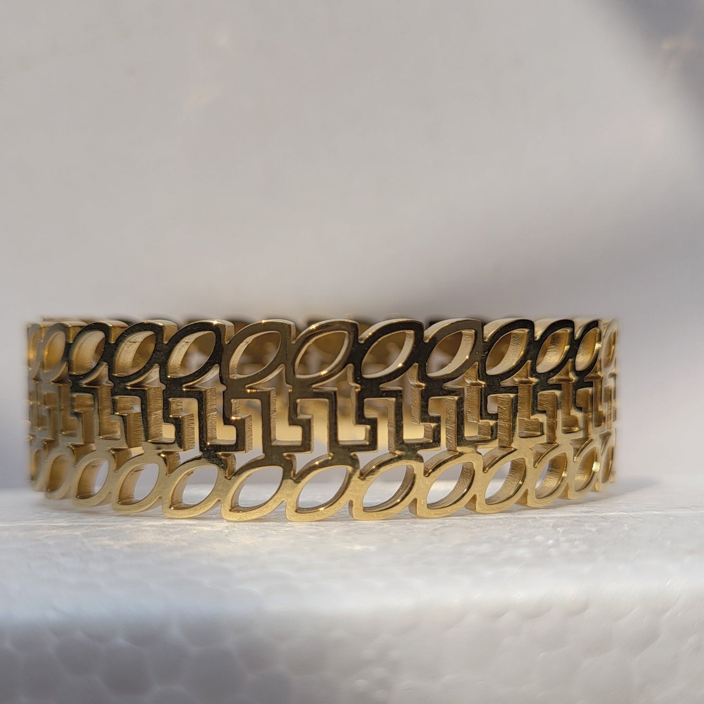 Broad Bracelet03