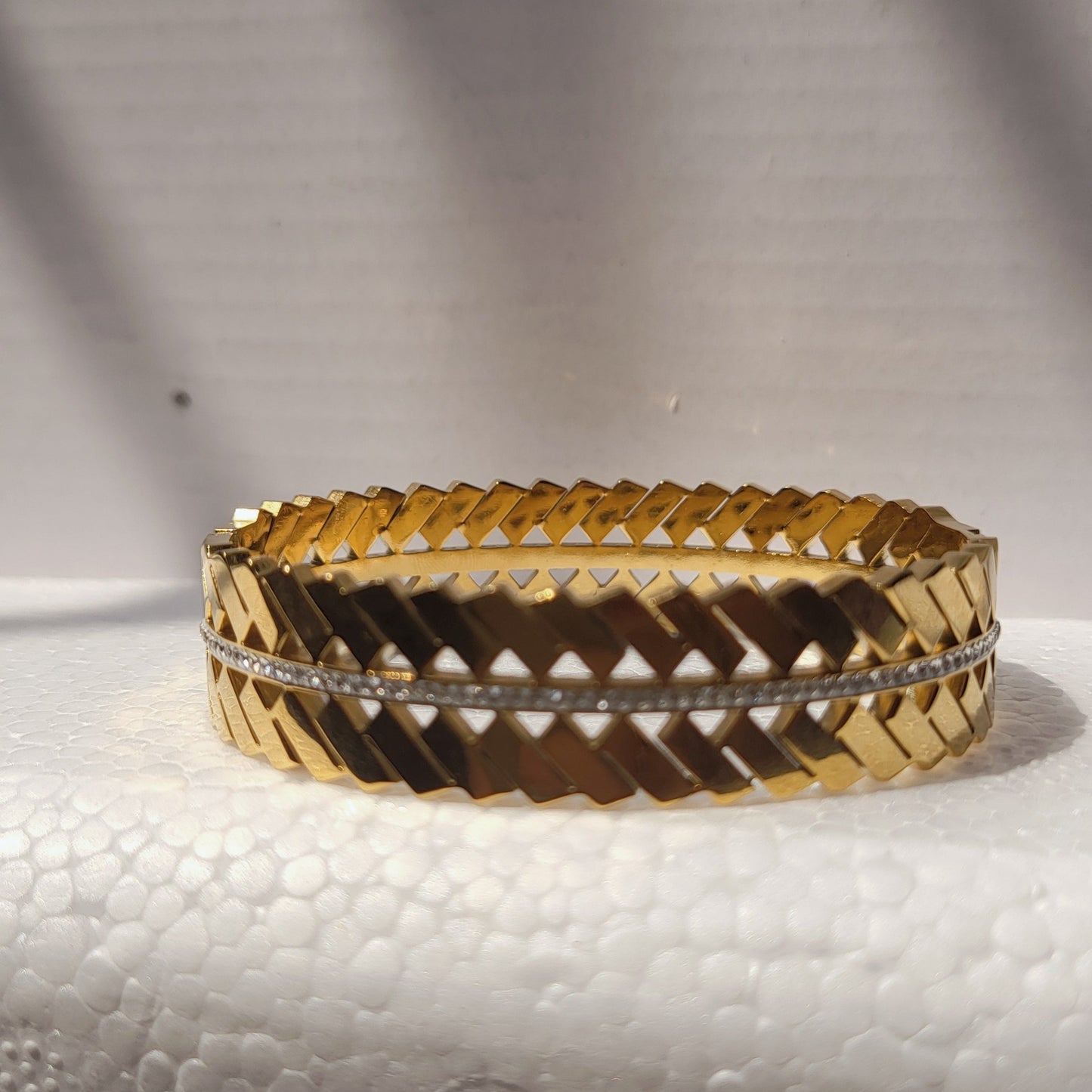 Broad Bangle04